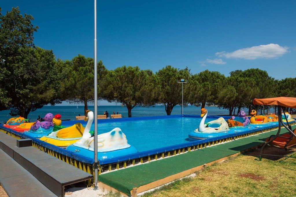 Happy Camp Mobile Homes In Camping Park Umag Karigador Ngoại thất bức ảnh