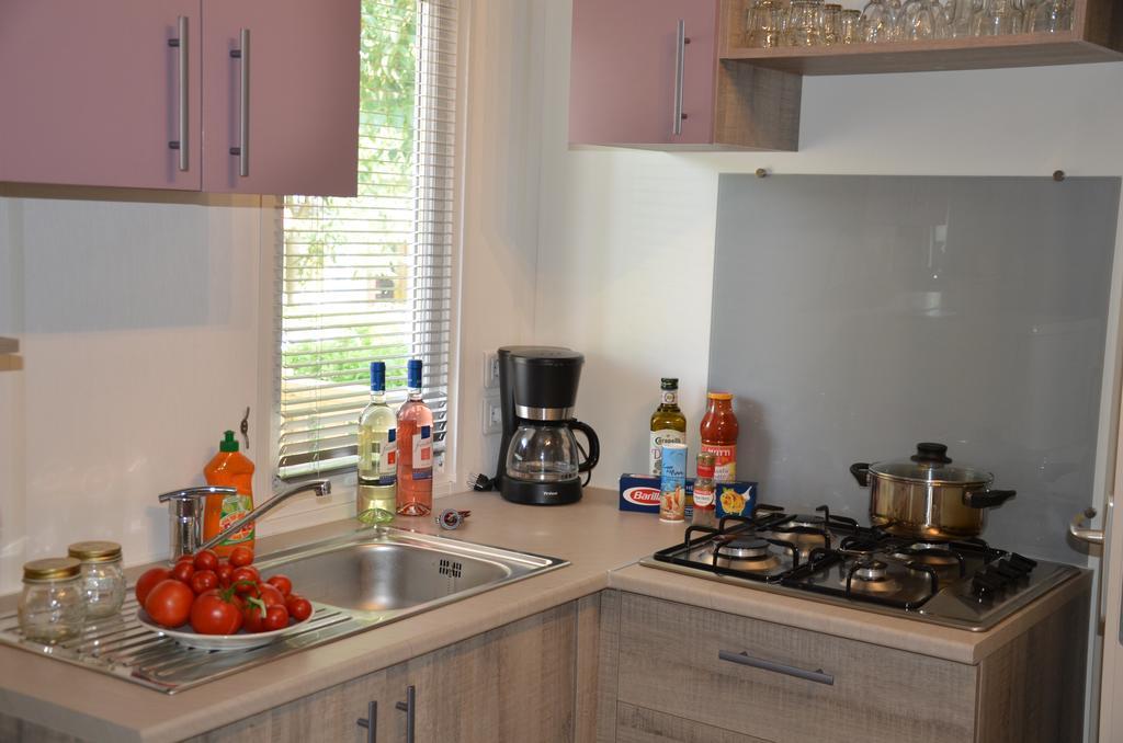 Happy Camp Mobile Homes In Camping Park Umag Karigador Ngoại thất bức ảnh